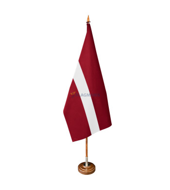 Reprezentatīvais Latvijas karogs